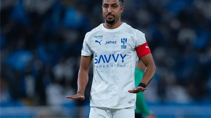 التعادل الإيجابي يسيطر على أحداث الشوط الأول بين الهلال والنجمة في دوري روشن