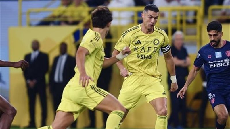 نيوم ضد النصر