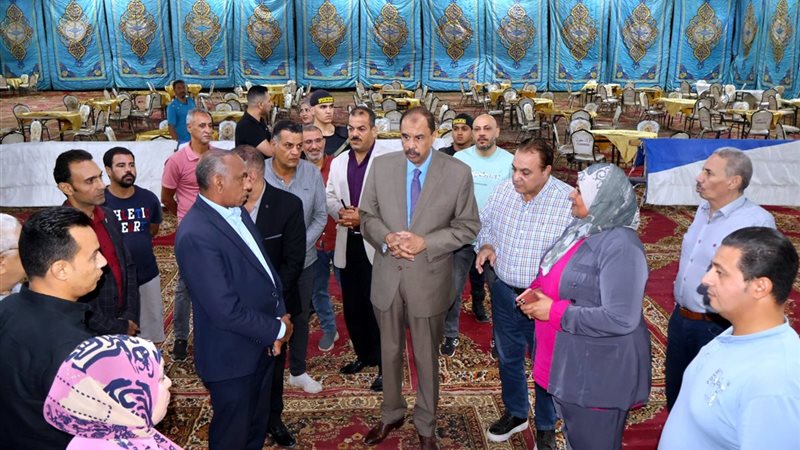 المحافظ خلال جولته