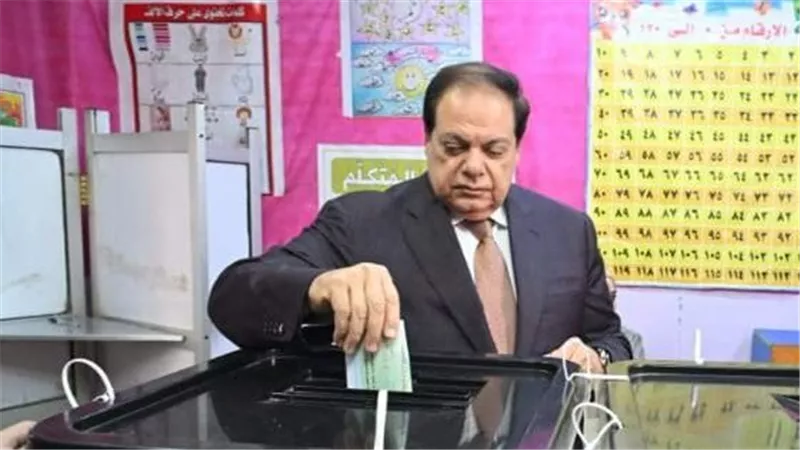 أبو العينين يدلي بصوته في انتخابات مجلس النواب 2025