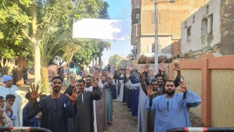 حشود غفيرة في أول أيام انتخابات مجلس النواب بدائرة إسنا بالأقصر