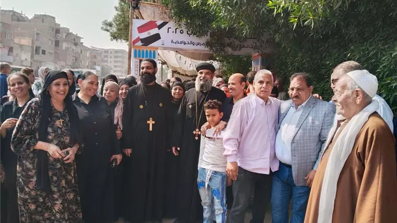 الجيزة تتألق بالوحدة الوطنية في أبو النمرس خلال بدء التصويت لمجلس النواب