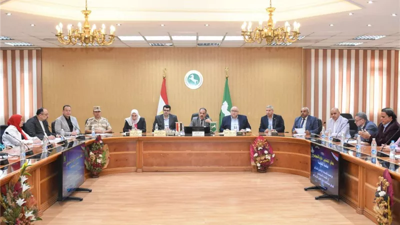 محافظ الشرقية يوجه بدعم الأسر الأولي بالرعاية ومتحدي الأعاقة