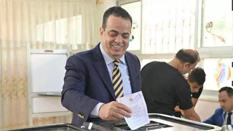انتخابات مجلس النواب.. النائب عصام هلال عفيفي يدلي بصوته في لجنة بالحوامدية