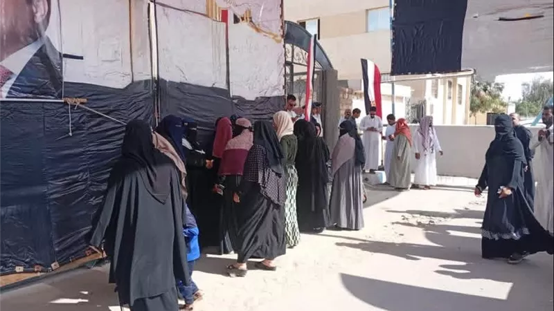 المرأة المصرية تتصدر المشهد في اليوم الثاني لانتخابات النواب بمحافظات الصعيد والساحل