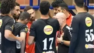 بعد التتويج بلقب السوبر المصرى.. بعثة فريق اليد بالأهلي تعود للقاهرة 