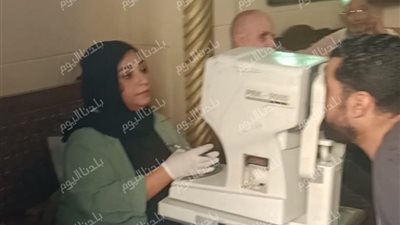 نجلاء الإمبابي تنظم قافلة طبية مجانية بالزيتون والأميرية وتتكفل بـ20 عملية مياه بيضاء