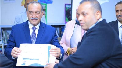 محافظ أسيوط في ندوة الذكاء الإصطناعي: تحديات تجدد سوق العمل وفرص تفتح آفاقاً عالمية