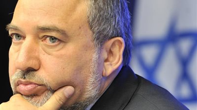 ليبرمان: قرار مجلس الأمن الدولي جلب الخراب على إسرائيل ونتنياهو فاشل
