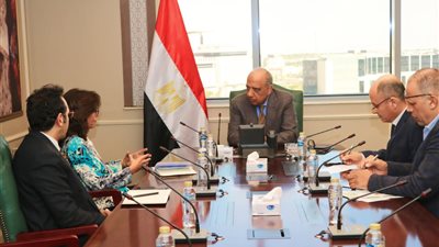 وزير الكهرباء يعقد اجتماعًا موسعًا مع الأكاديمية الوطنية للتدريب لتعزيز الكفاءات وبناء القدرات