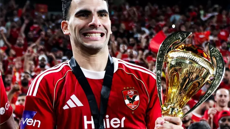 عودة زيزو وتريزيجيه وأشرف داري لتدريبات الأهلي استعدادًا لمواجهة شبيبة القبائل الجزائري