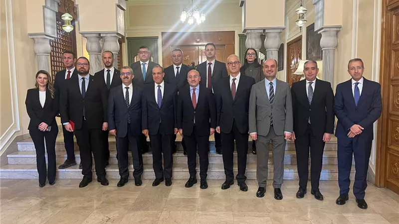 وزير الخارجية من أنقرة: مصر وتركيا شريكان في دعم الاستقرار الإقليمي وتعزيز التعاون الثنائي