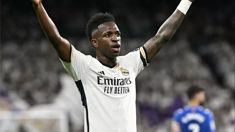 فينيسيوس جونيور يقود هجوم ريال مدريد أمام بنفيكا في دوري الأبطال 
