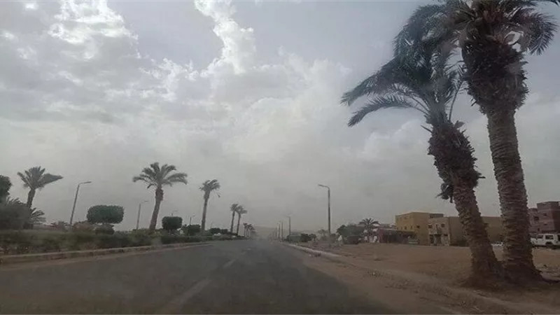 أمطار متوسطة على السواحل.. الأرصاد تكشف تفاصيل حالة الطقس اليوم الأربعاء