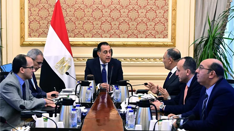 رئيس الوزراء يناقش استغلال الأراضي المستردة ودعم مشروعات التنمية وفق رؤية 2030