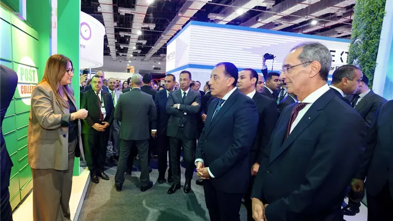 رئيس الوزراء يتابع منظومة التطوير في البريد المصري