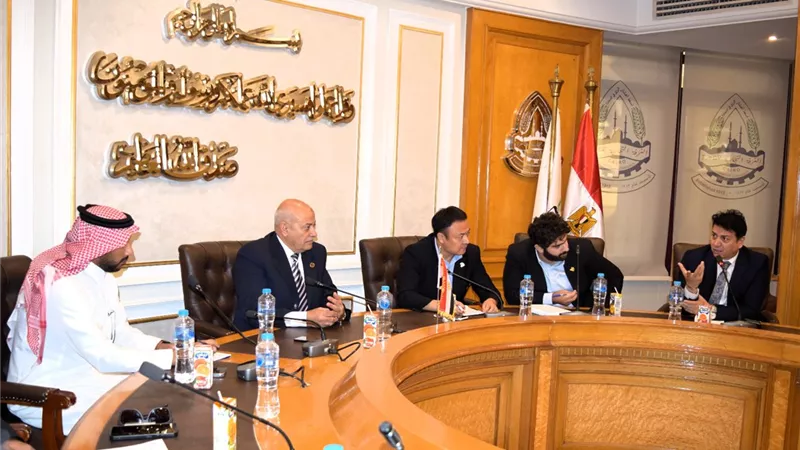 غرفة القاهرة تبحث شراكات واستثمارات مصرية سعودية بقطاع الدواجن