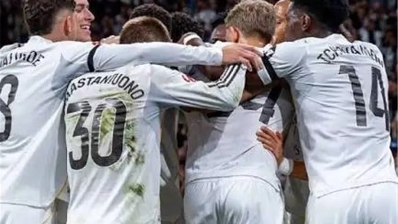 حقيقة انضمام ثنائي ريال مدريد إلى تشيلسي.. ما القصة؟