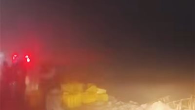 انقلاب سيارة محمّلة بالفراولة على طريق كفر العجمي في كفر الشيخ
