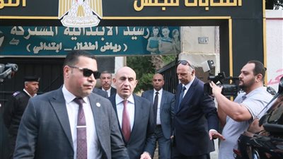 وزير التعليم يشارك في التصويت بانتخابات مجلس النواب 2025