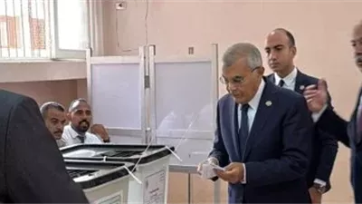 رئيس مجلس الشيوخ يدلي بصوته في انتخابات مجلس النواب لعام 2025
