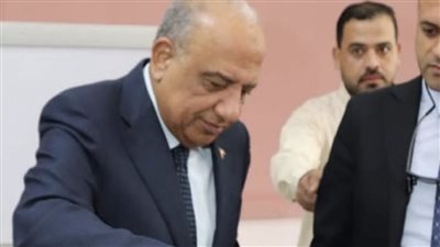 وزير الكهرباء يدلي بصوته في الانتخابات البرلمانية 2025