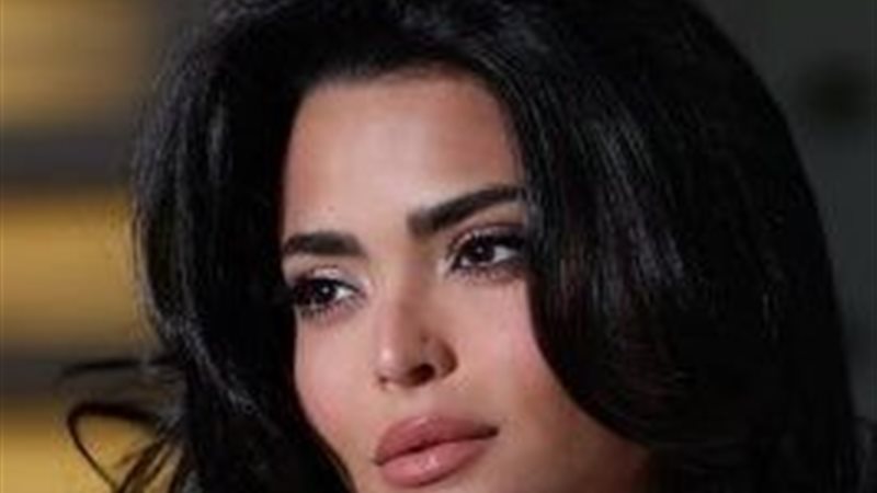 أسماء جلال 