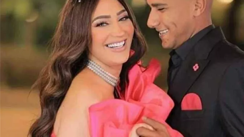 عصام صاصا وزوجته