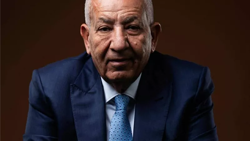 كامل أبو علي يدعم جماهير المصري بأوتوبيسات مجانية في افتتاح الدوري