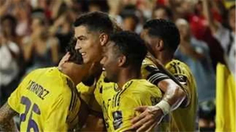 دوري روشن.. تعرف على معلق مباراة النصر أمام النجمة 