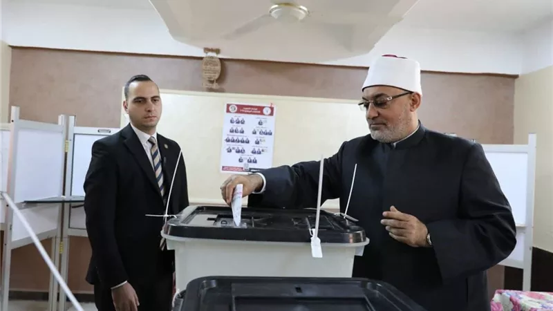 مفتي الجمهورية يُدلي بصوته في انتخابات مجلس النواب لعام 2025