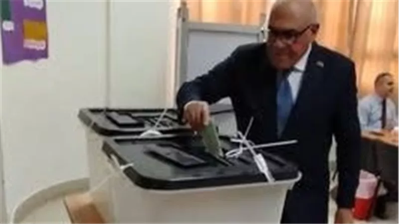  رئيس العربية للتصنيع يدلي بصوته في الانتخابات البرلمانية