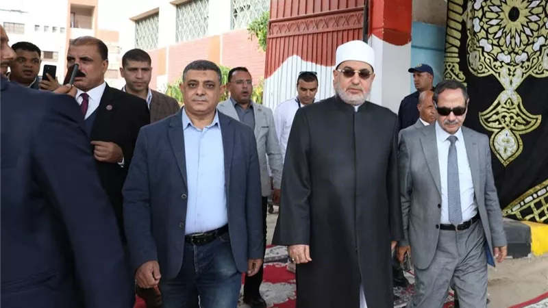 مفتي الجمهورية يُدعوا مواطنو محافظه كفرالشيخ الخروج والادلاء باصواتهم فى الانتخابات البرلمانيه