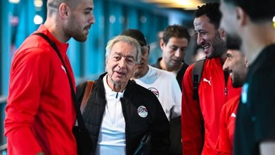 رباعي الأهلي ينضم لمعسكر المنتخب المصري في قطر