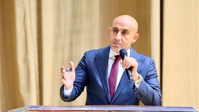 وزير التعليم يضرب بيد من حديد ويقرر فصل عام للطلاب المعتدين على معلمة الإسكندرية 