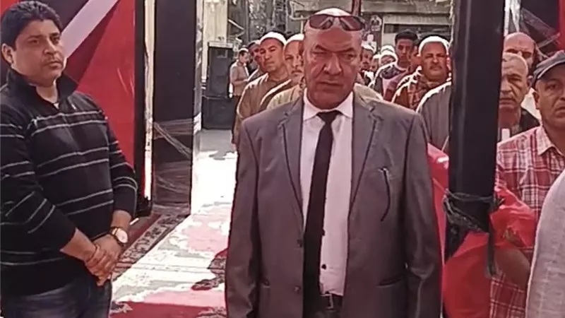 إقبال المواطنين على مدرسة الياذيجي بروض الفرج للإدلاء بأصواتهم في الانتخابات البرلمانية