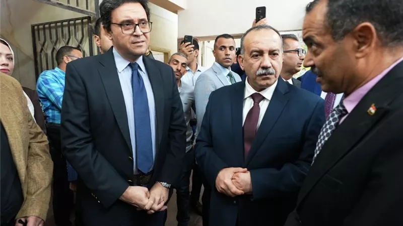 محافظ أسيوط ووزير الثقافة يتفقدان قصر ثقافة أحمد بهاء الدين لبحث سبل تطويره لتعزيز الأنشطة الثقافية 
