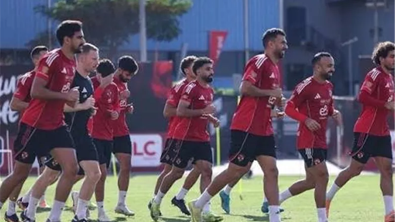تدريبات تأهيلية وبدنية للاعبي الأهلي للوصول إلى مرحلة التعافي من الإصابة