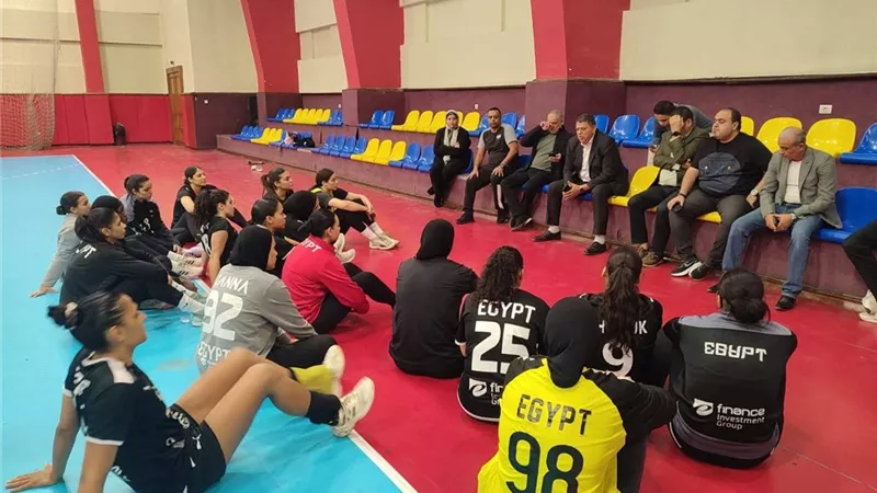 رسائل رئيس اتحاد اليد لمنتخب السيدات قبل المشاركة 