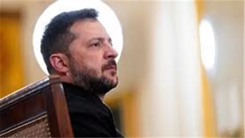 زيلينسكي: الهجمات الروسية خلفت أضرار جسيمة وحرائق في المباني السكنية