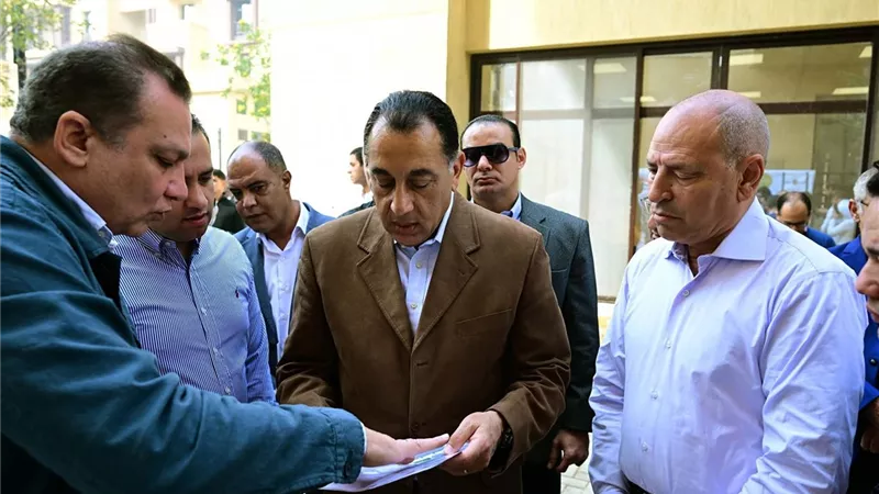 مدبولي يتفقد «روضة السيدة 2» ويعلن قرب تسكين 386 أسرة بالمشروع الجديد
