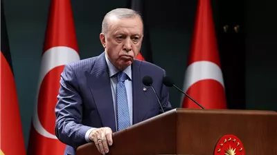 أردوغان يؤكد استعداد تركيا لفتح باب السلام بين روسيا وأوكرانيا