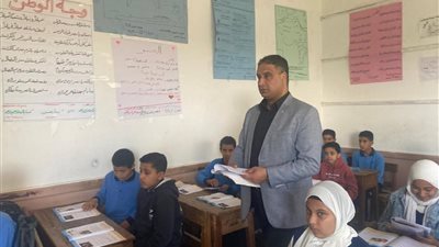 وكيل المديرية يضع الخط الأحمر في 5 مدارس بالشرقية.. إيه الحكاية؟ 