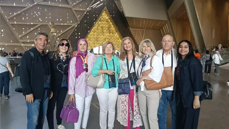 جولة سياحية لوفود الكاراتيه في الأهرامات والمتحف المصري الكبير