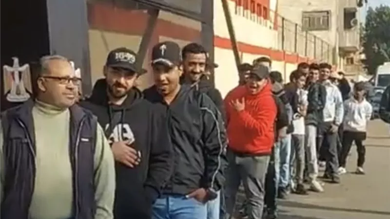 توافد المواطنين على اللجان الانتخابية في الساعة الأولى من اليوم الأخير لانتخابات النواب 2025