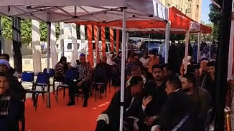 توافد المواطنين على اللجان الانتخابية بمركز الفتح للمشاركة في انتخابات النواب 