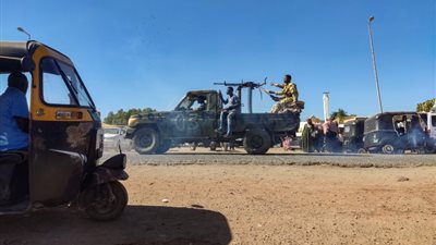 الدعم السريع يرهب المدنيين في «بابنوسة».. والجيش السوداني يسترد 