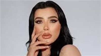 شروق قاسم.. طبيبة أسنان نهارًا وراقصة ليلًا تُثير الجدل على السوشيال ميديا