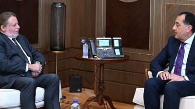 مدبولي: الحكومة تعمل على تكامل استدامة المؤشرات الإيجابية للاقتصاد المصري