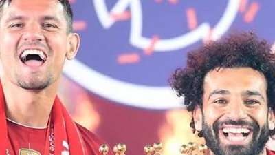 لوفرين يدعم صلاح في أزمته ضد أرني سلوت.. ماذا فعل؟